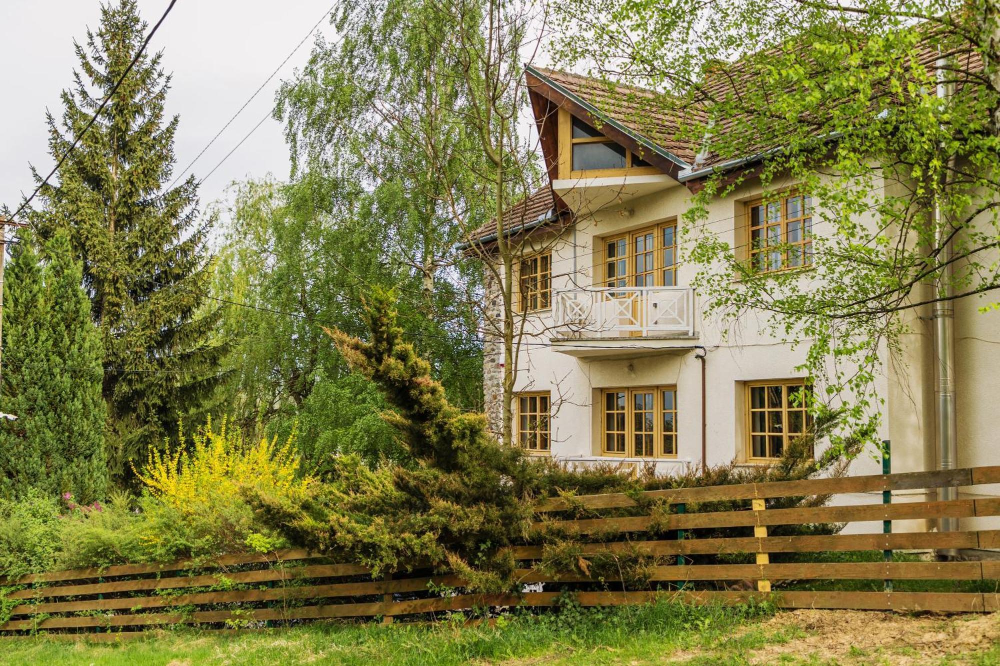 Villa Alba By Akasha Retreat Bran  Buitenkant foto